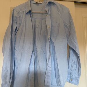 Old navy shirt